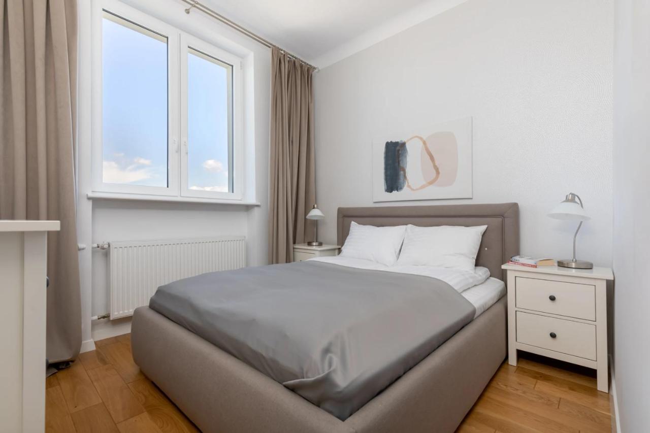Przestronny Apartament Z Widokiem Na Miasto W Warszawie Warsaw Exterior photo